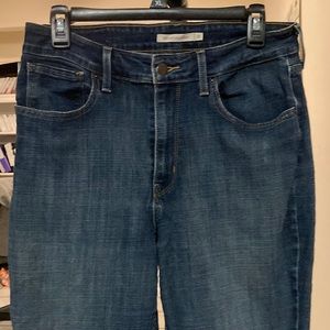 Womens Levi’s 725 High Rise Skinny Sz 31